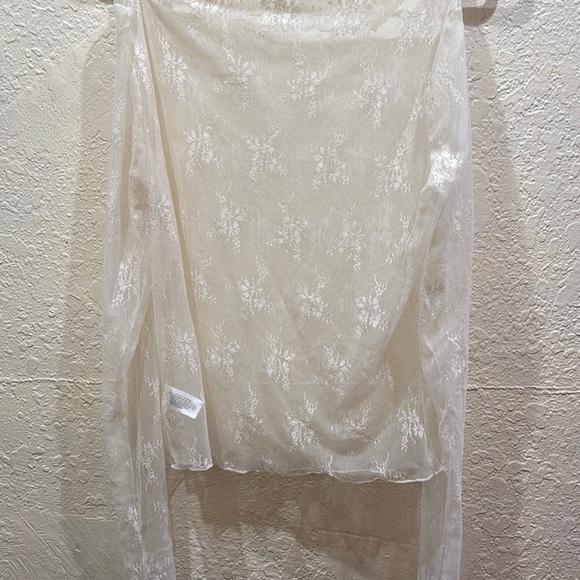 White Lace Long Sleeve Turtle Neck with Lettuce Hem - Size S - Picture 4 of 4